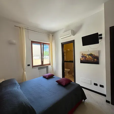 La Rondinella Apartment *